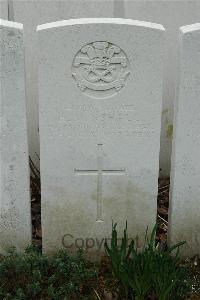 Bailleul Communal Cemetery Extension (Nord) - Minshall, H