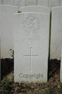 Bailleul Communal Cemetery Extension (Nord) - Mirfin, W