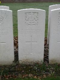 Bailleul Communal Cemetery Extension (Nord) - Monteverde, Edwin