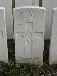 Bailleul Communal Cemetery Extension (Nord) - Morton, G