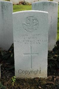 Bailleul Communal Cemetery Extension (Nord) - Mudd, F