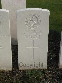 Bailleul Communal Cemetery Extension (Nord) - Muffett, Charles