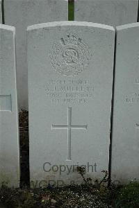 Bailleul Communal Cemetery Extension (Nord) - Mullett, A J