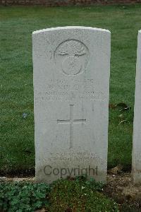 Bailleul Communal Cemetery Extension (Nord) - Mulligan, W