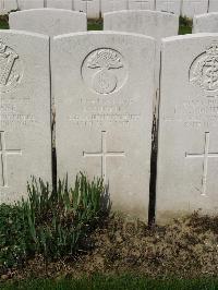 Bailleul Communal Cemetery Extension (Nord) - Murphy, J