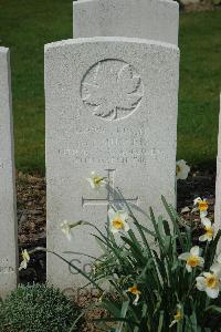 Bailleul Communal Cemetery Extension (Nord) - Mussen, W J