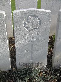 Bailleul Communal Cemetery Extension (Nord) - Napier, R E