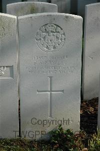 Bailleul Communal Cemetery Extension (Nord) - Newell, F S