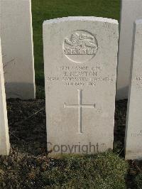 Bailleul Communal Cemetery Extension (Nord) - Newton, Joseph