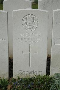 Bailleul Communal Cemetery Extension (Nord) - Oliver, W G