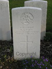 Bailleul Communal Cemetery Extension (Nord) - Paice, Reginald James