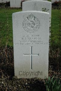 Bailleul Communal Cemetery Extension (Nord) - Palmer, Herbert John