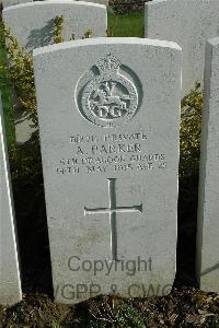 Bailleul Communal Cemetery Extension (Nord) - Parker, A