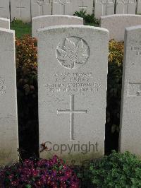 Bailleul Communal Cemetery Extension (Nord) - Parry, J F