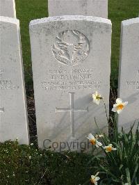 Bailleul Communal Cemetery Extension (Nord) - Patience, Donald