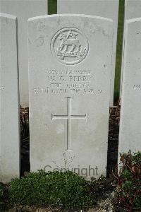 Bailleul Communal Cemetery Extension (Nord) - Perry, Walter George