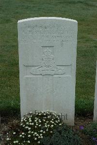 Bailleul Communal Cemetery Extension (Nord) - Pickering, Albert Edwin
