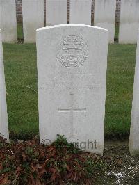 Bailleul Communal Cemetery Extension (Nord) - Pinney, S R