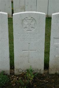 Bailleul Communal Cemetery Extension (Nord) - Plummer, W J F