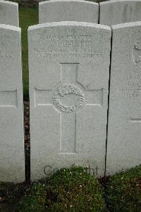 Bailleul Communal Cemetery Extension (Nord) - Pohatu, Renata