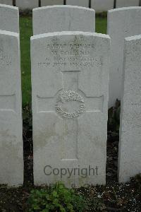 Bailleul Communal Cemetery Extension (Nord) - Poland, Matthew