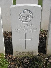 Bailleul Communal Cemetery Extension (Nord) - Pope, Frank