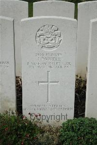 Bailleul Communal Cemetery Extension (Nord) - Powell, John