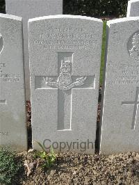 Bailleul Communal Cemetery Extension (Nord) - Powls-Blyto, H