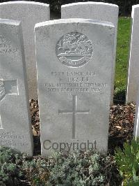 Bailleul Communal Cemetery Extension (Nord) - Pratt, E