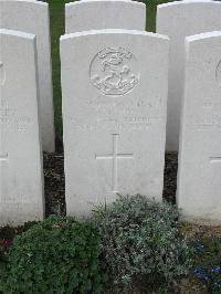 Bailleul Communal Cemetery Extension (Nord) - Pride, W