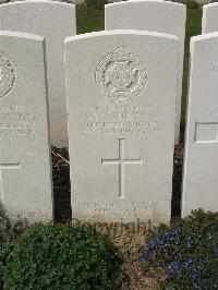 Bailleul Communal Cemetery Extension (Nord) - Purslow, William Charles