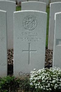 Bailleul Communal Cemetery Extension (Nord) - Pusey, F E