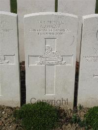 Bailleul Communal Cemetery Extension (Nord) - Quest, C