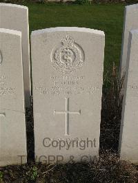 Bailleul Communal Cemetery Extension (Nord) - Quirk, E