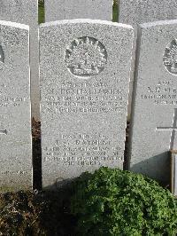 Bailleul Communal Cemetery Extension (Nord) - Rayment, Thomas George