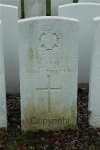 Bailleul Communal Cemetery Extension (Nord) - Read, W