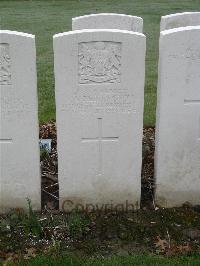 Bailleul Communal Cemetery Extension (Nord) - Reddington, Richard Anthony