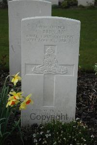 Bailleul Communal Cemetery Extension (Nord) - Redman, C