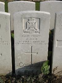 Bailleul Communal Cemetery Extension (Nord) - Reed, Richard