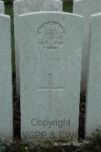 Bailleul Communal Cemetery Extension (Nord) - Reeves, Frank Gilmore
