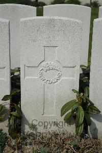 Bailleul Communal Cemetery Extension (Nord) - Rennie, Robert