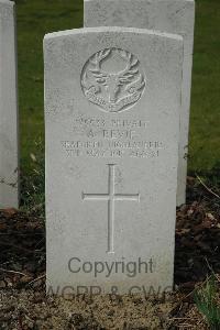 Bailleul Communal Cemetery Extension (Nord) - Revie, A