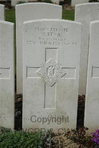 Bailleul Communal Cemetery Extension (Nord) - Revie, John