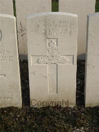 Bailleul Communal Cemetery Extension (Nord) - Reynolds, Frederick