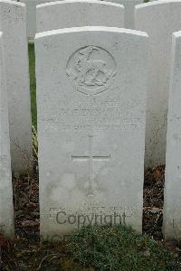 Bailleul Communal Cemetery Extension (Nord) - Reynolds, James Henry