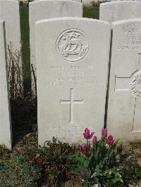 Bailleul Communal Cemetery Extension (Nord) - Rich, S