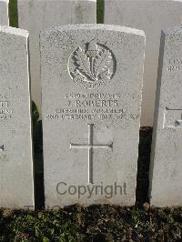 Bailleul Communal Cemetery Extension (Nord) - Roberts, John