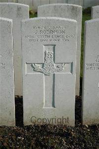 Bailleul Communal Cemetery Extension (Nord) - Robinson, J