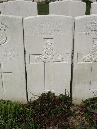 Bailleul Communal Cemetery Extension (Nord) - Robinson, Thomas