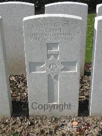 Bailleul Communal Cemetery Extension (Nord) - Rock, G